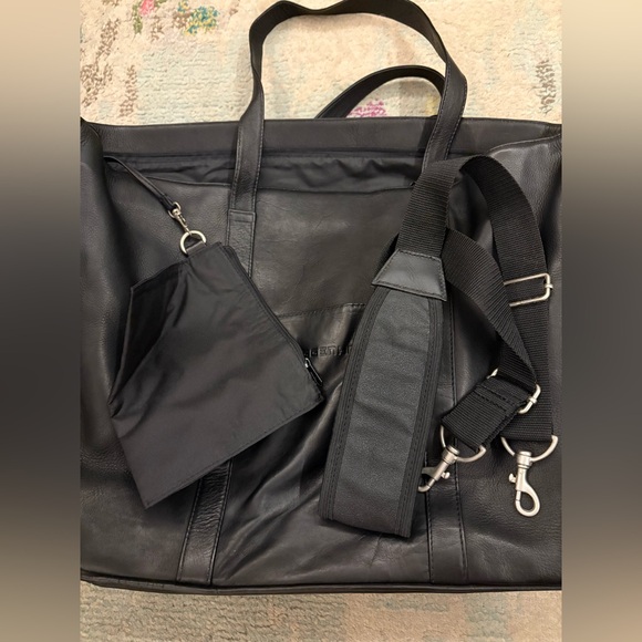 Latico Black Large Leather Tote - Picture 8 of 8